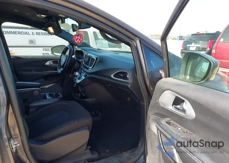 2020 Chrysler Pacifica Touring из США, поврежденный, VIN 2C4RC1FG9LR223639